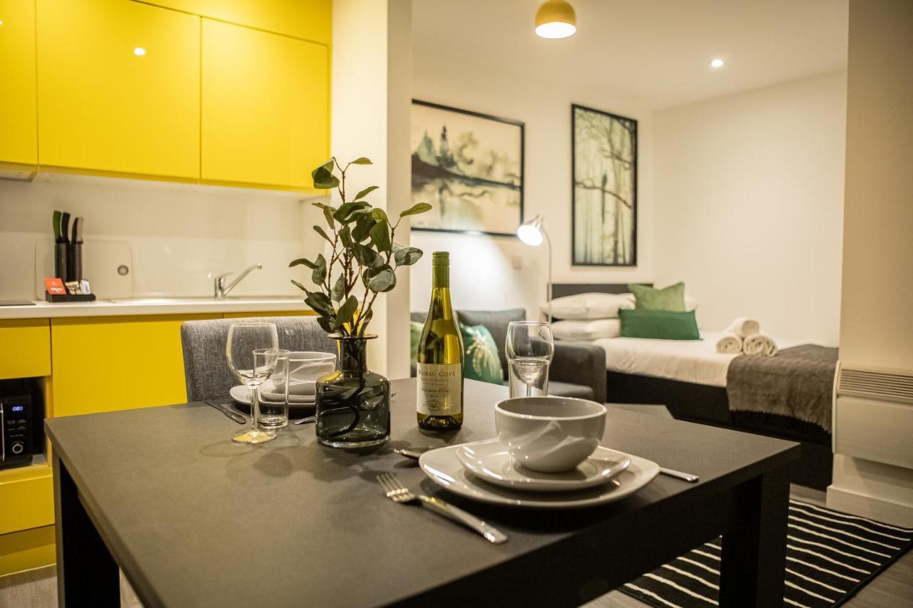 Royal Riverside Apartments Sheffield Centre - Opulent Living Dış mekan fotoğraf